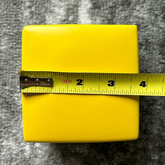 NEW J. Crew Yellow Ceramic Box - Picture 13 of 15